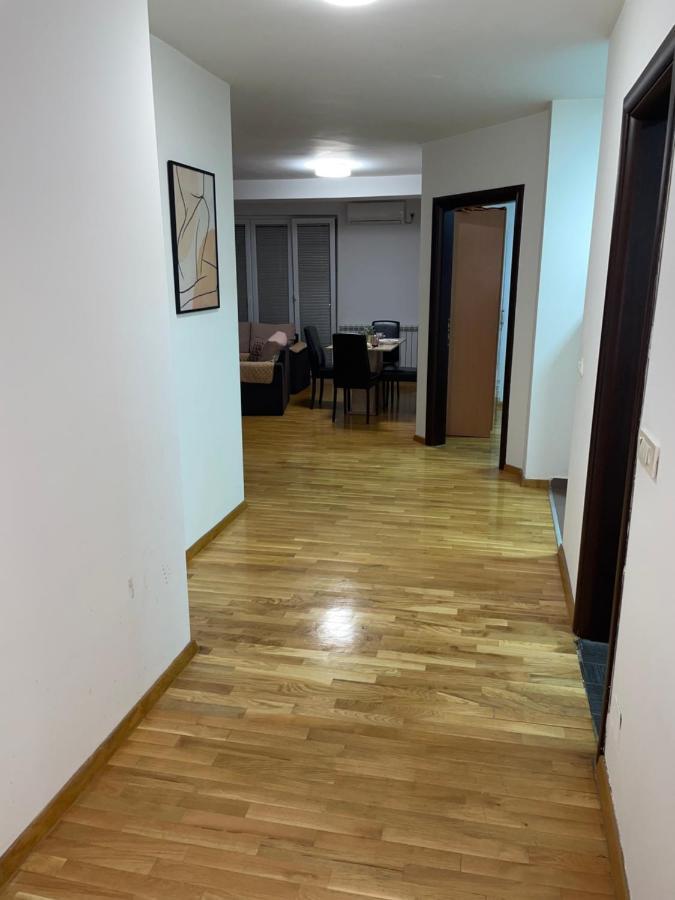 Big Apartment With Private Parking - Extra View Skopie Exterior foto